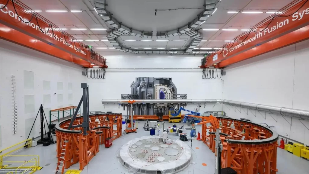 Cryostat base in its final location inside the tokamak hall that will house CFS’ SPARC reactor currently being built in Devens, Massachusetts. The cryostat will keep the superconducting magnets cold enough to perform well, insulating them from the outside world with a vacuum, as drinks flasks do. Photo: CFS